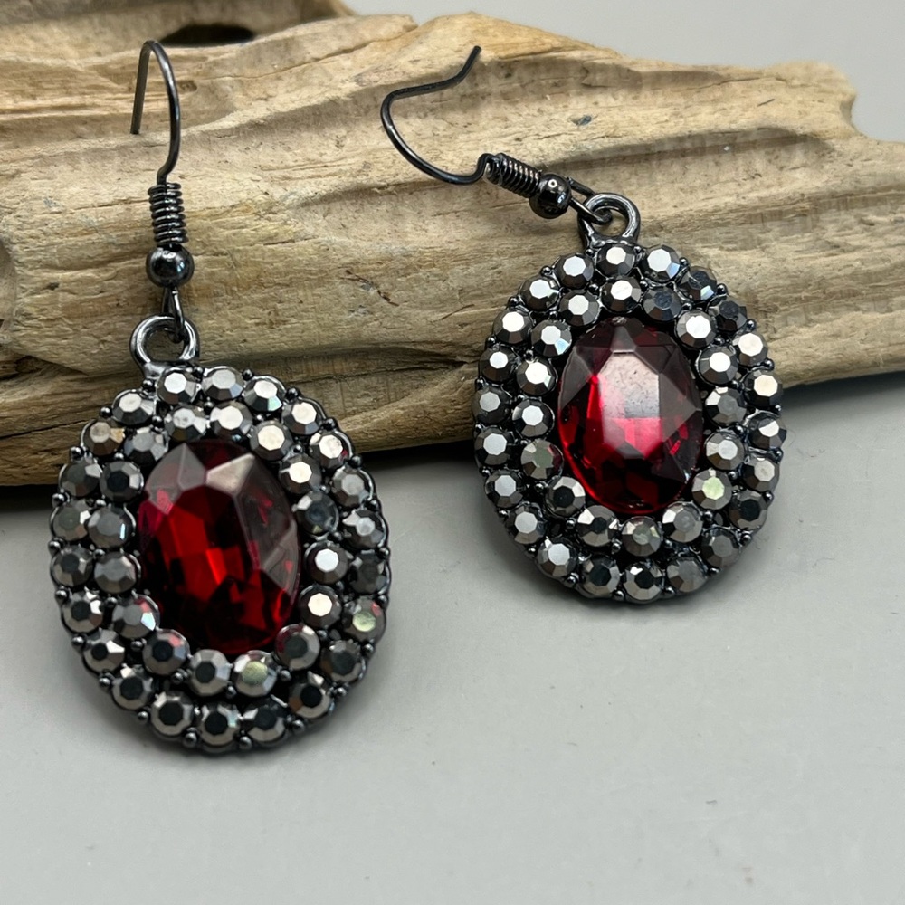 Elegant Red and Black Crystal Earrings